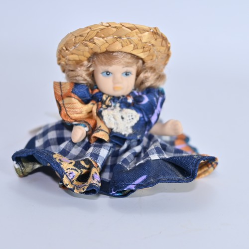 Ganz porcelain doll - 2,