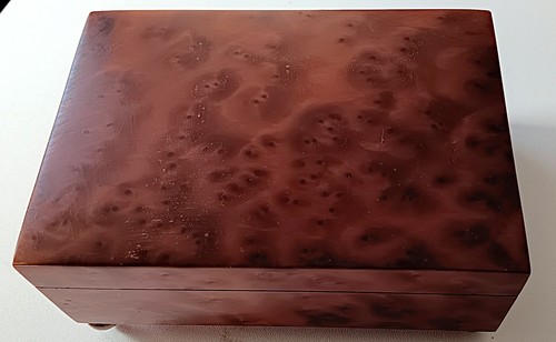 Vintage burl wood veneer - , music