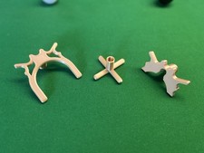 POOL  AND SNOOKER CUE CROSS