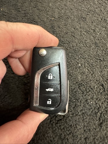 Toyota auris avensis rav4 - auris, /