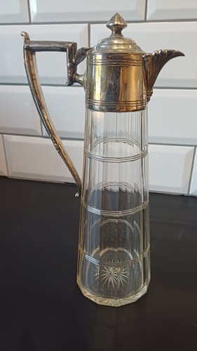 Art deco claret - claret,