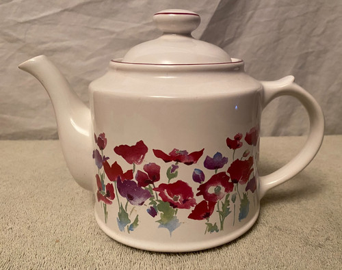 Wade large tea - pot, poppy