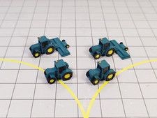 4x Green TRACTORS & GRASS