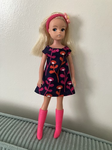 Late 1970 vintage sindy - late,