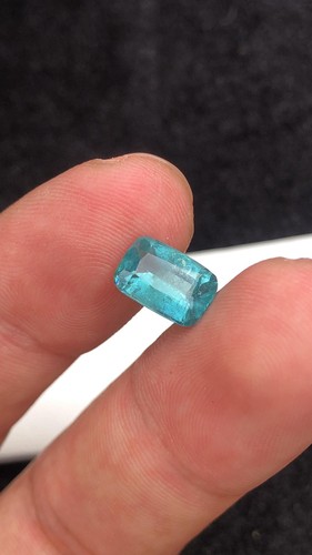 70ct natural paraiba - 2.70ct, color