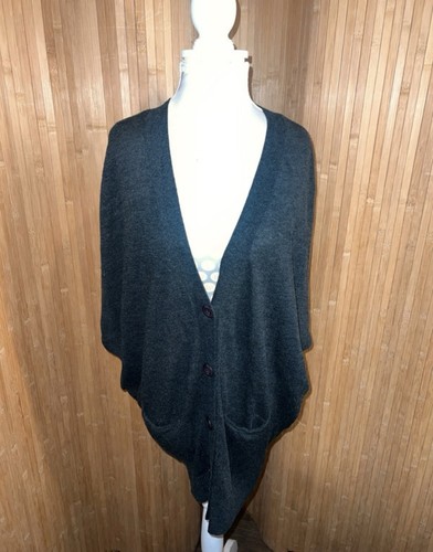 Grey merl unusual shape - merl,