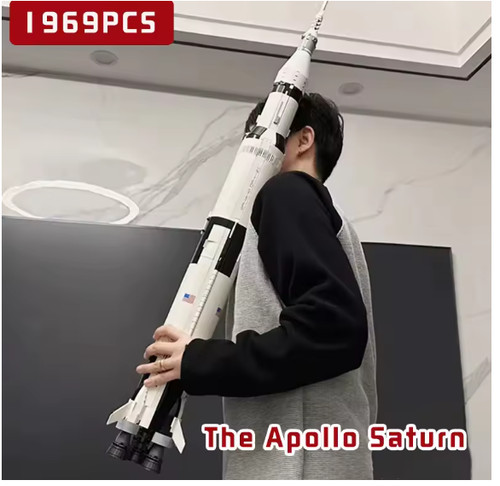 The apollo saturn launch - saturn,