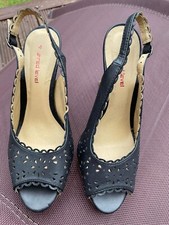 Ladies Red Level Black Leather Look Peep Toe Court Shoes Size UK 5 Vintage Look