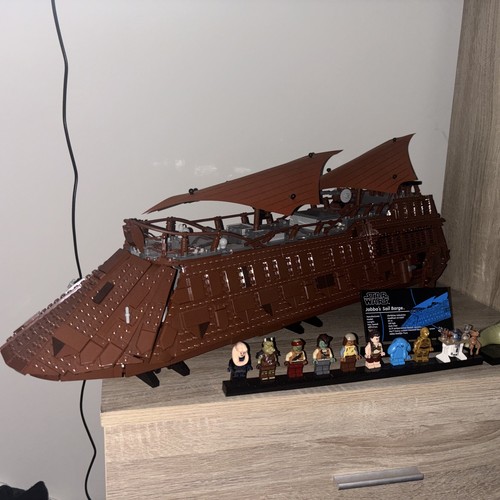 Ucs jabbas sail barge - sail,