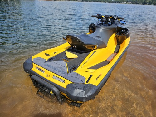 Seadoo front rear - facing, air