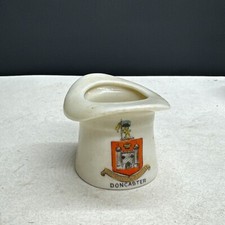Vintage Shelley Crested China Top Hat Doncaster Souvenir Miniature Collectible