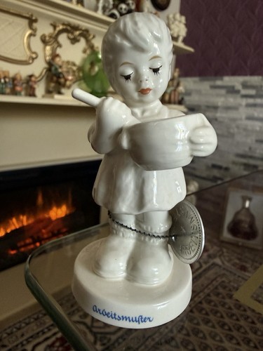 Rare hummel figurine - rare,