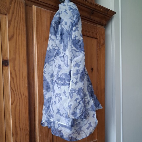 Bnwt large primark butterfly - bnwt,