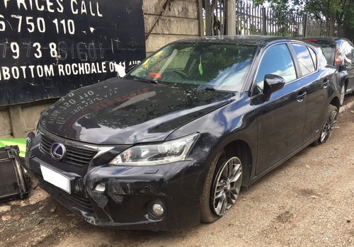 Lexus 200h petrol cvt - ct,
