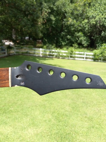 Used name guitar - no,