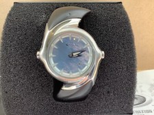 Oakley crush 2.5 ladies watch mother of pearl powder blue face