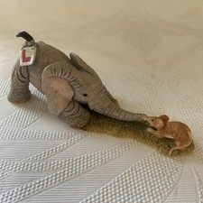 TUSKERS ELEPHANT  LEARNING TO