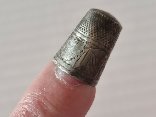 Hundreds un hallmarked - 17/18,