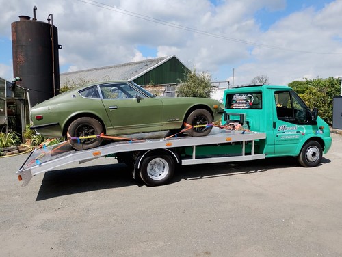 Car vehicle delivery - /,