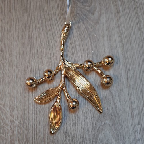 Gold mistletoe metal hanging - gold,