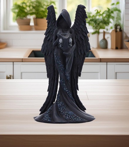 Femme fatale scholar figurine - femme,
