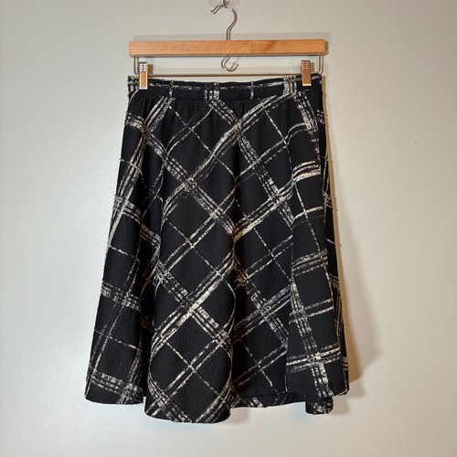 Lis black white - grid, a-line