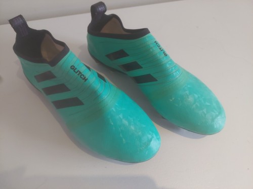 Adidas glitch outer skin - glitch,
