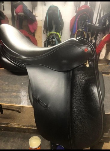 Albion dressage saddle - albion,