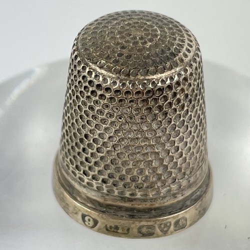 Antique solid silver thimble - antique,