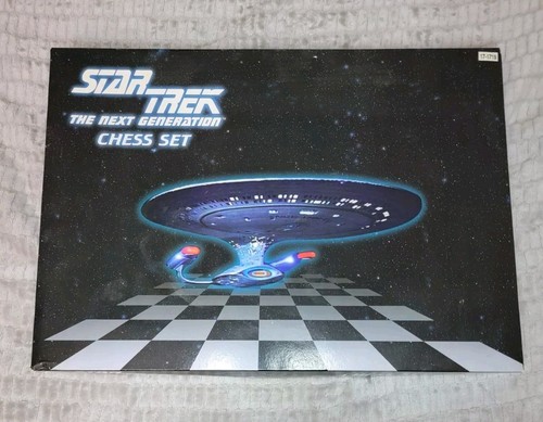 Star trek chess - star, board