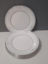 6 x Royal Doulton Carnation