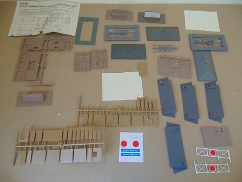 Hornby signal box - signal,