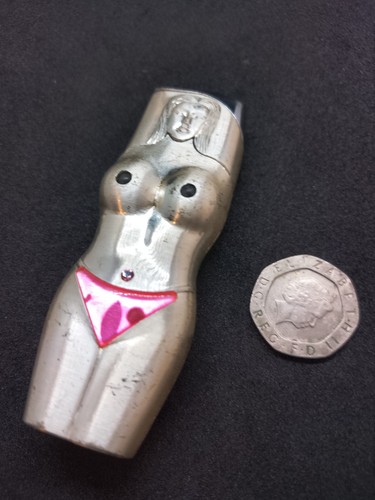 Retro gas lighter with