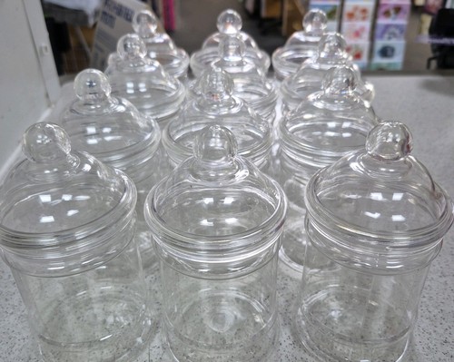 Empty plastic victorian - 12,