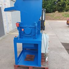 granulator machine, blue, USI Cumberland 1416