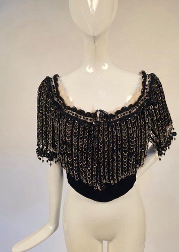 Victorian opulent velvet - victorian, jet