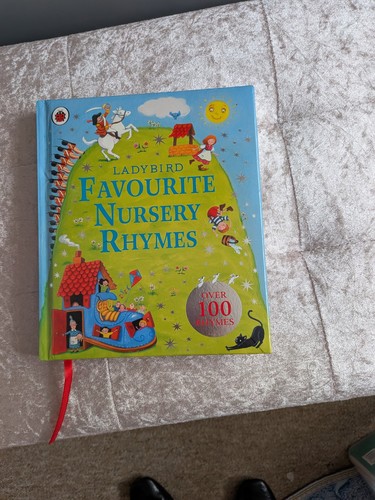 100 nursery rhymes book - 100,