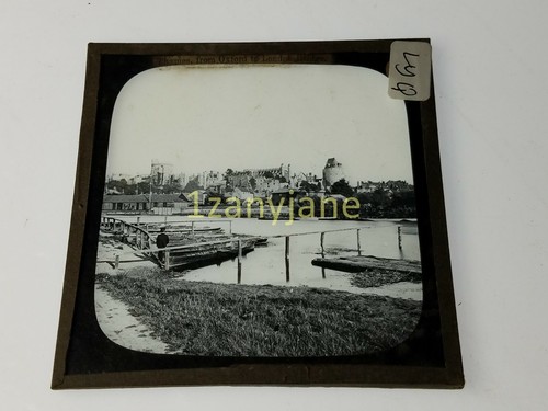 Glass magic lantern slide - b/w,