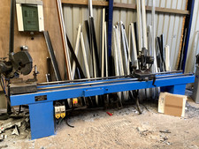 DOUBLE HEADED MITRE SAW (EVOLUTION ) PNEUMATIC SAW IN VERY GOOD CONDITION