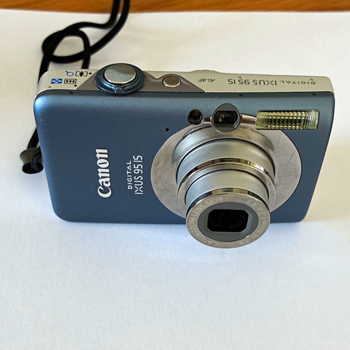 Canon ixus 10mp compact - ixus,