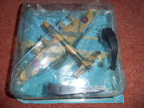 Amer diecast 144 scale - diecast, avro