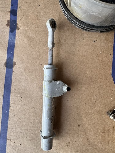 86636 002 piper - pa44-180, nose