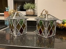 2LEADED LANTERN HANGING