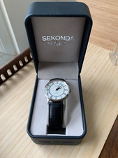 Beautiful Vintage Gents 17 Jewels Sekonda Wind Up Chrome plated Gents Watch