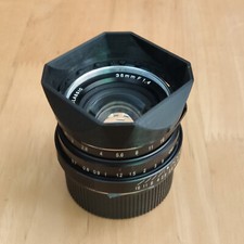 square hood of VOIGTLANDER
