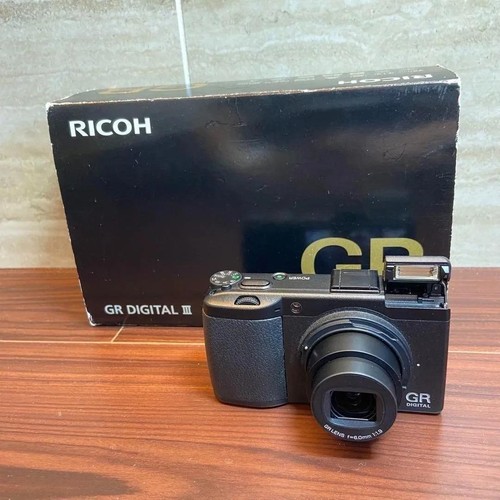 Ricoh digital iii compact - digital,