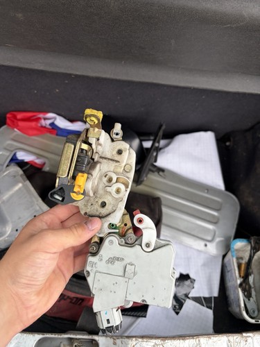 Nissan micra k11 door - micra, lock