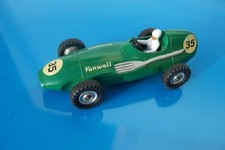 Dinky Toys VANWALL Racingcar rare hubs - collector, gift, model display. cat239
