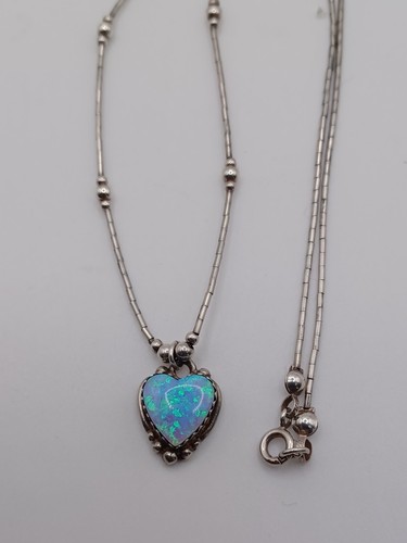 Vintage star heart opal - star,