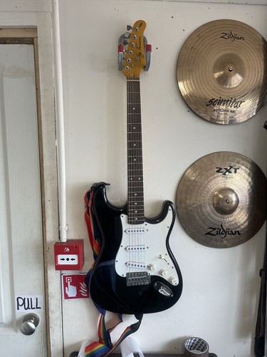Jay turser black strat - jay,